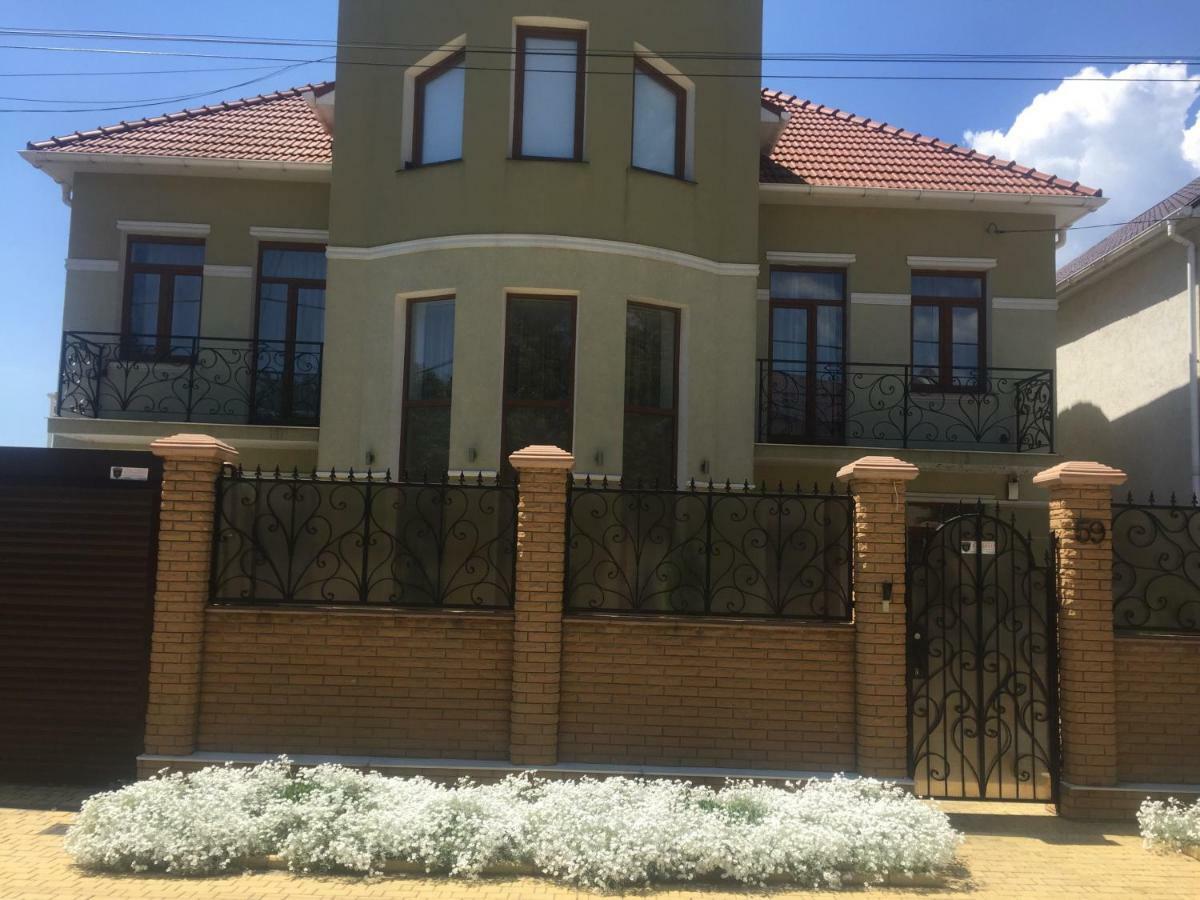 Villa Julia Одеса Екстериор снимка